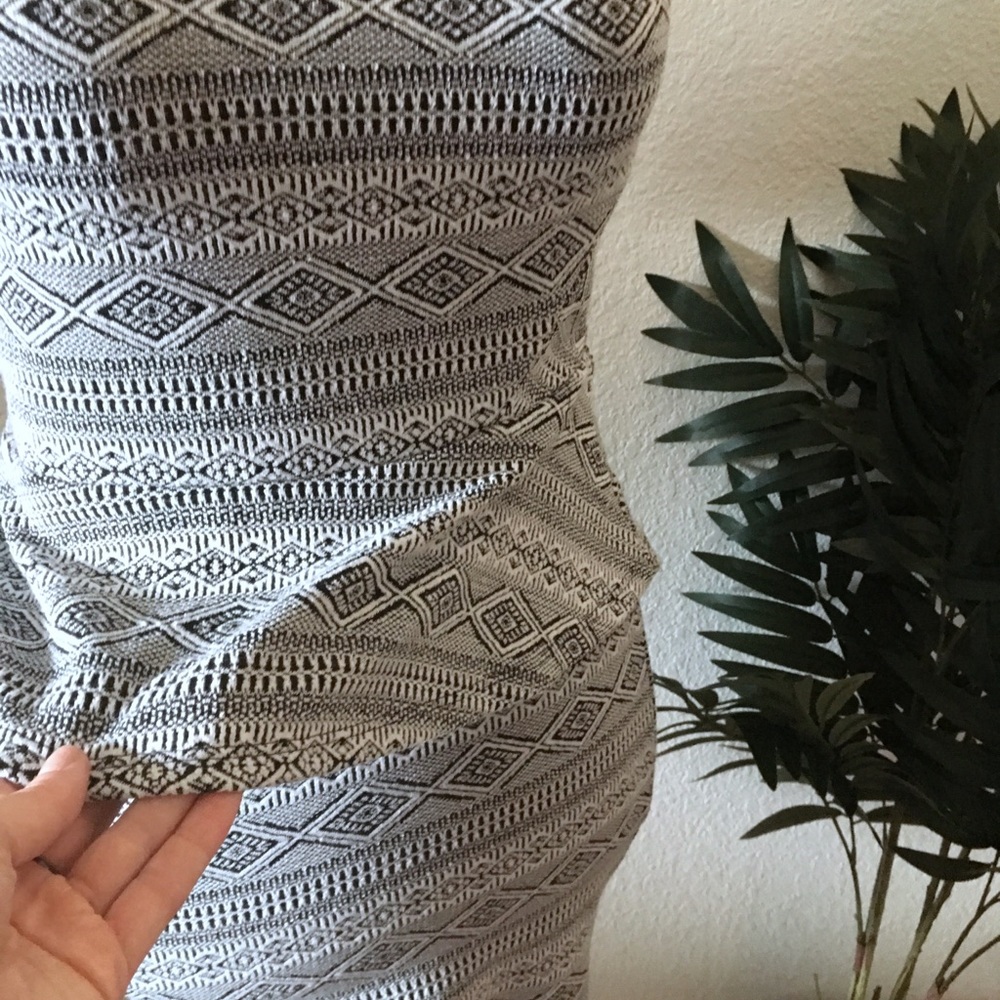 🦋Aztec Mini Dress - Picture 3 of 7